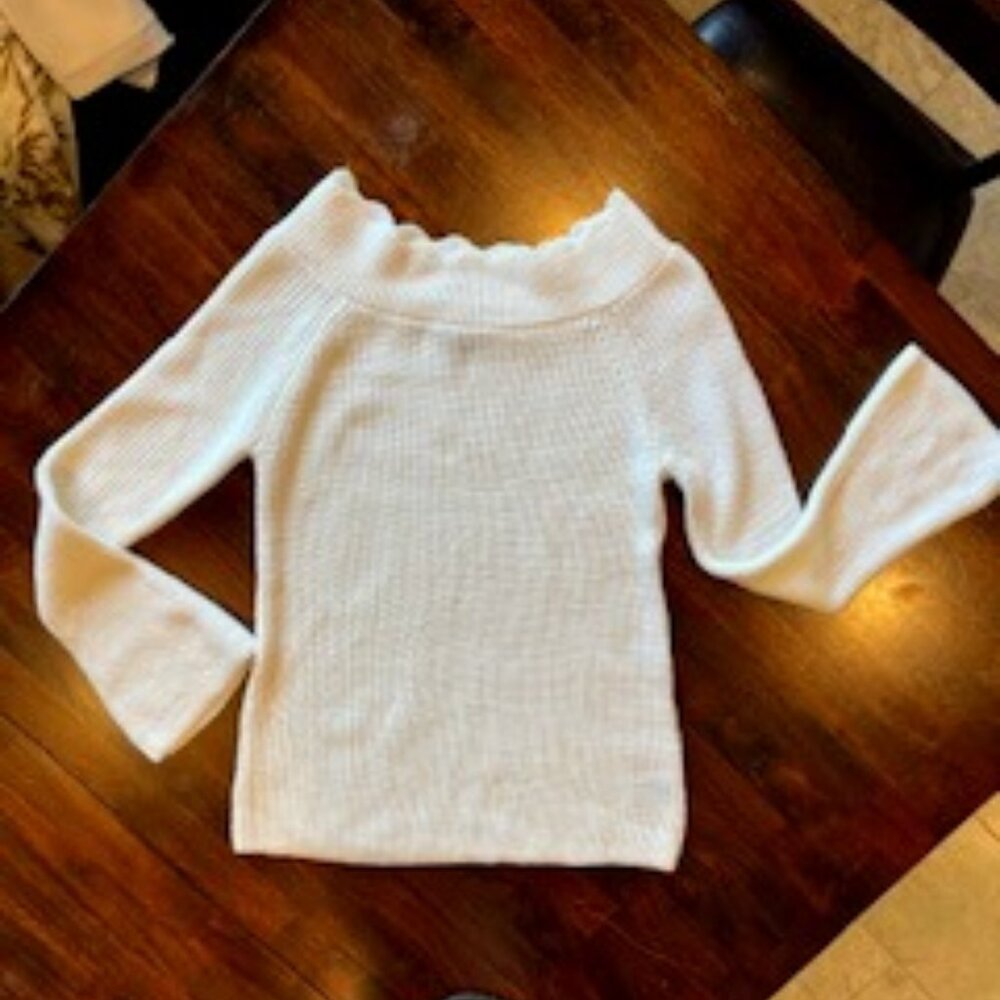 NWOT-Liz Claiborne Career Petite Cream Long Sleeve Sweater Size PM
